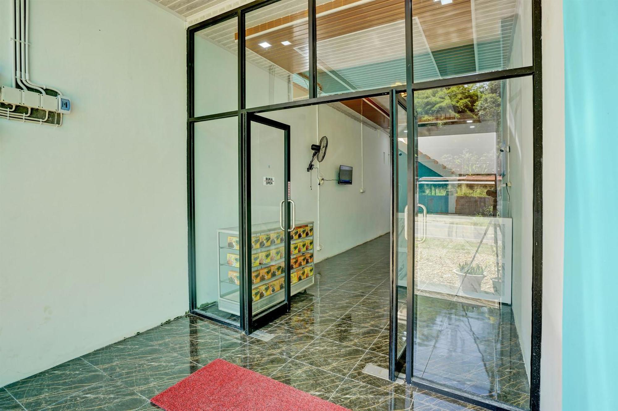 Oyo 92700 D' Ngalau Residence Syariah Payakumbuh Exterior photo